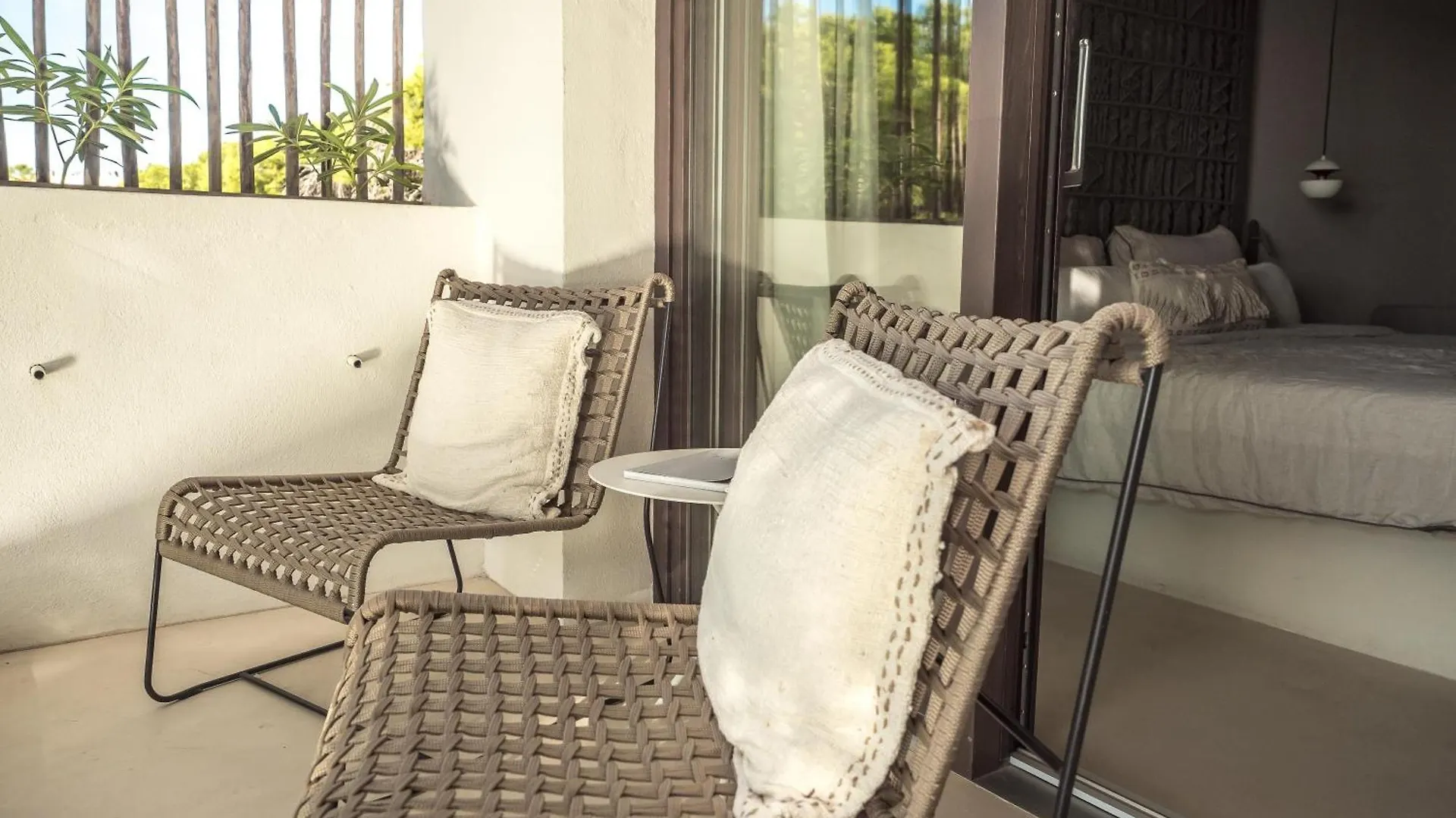 Barefoot Hotel Mallorca Puerto Colom İspanya